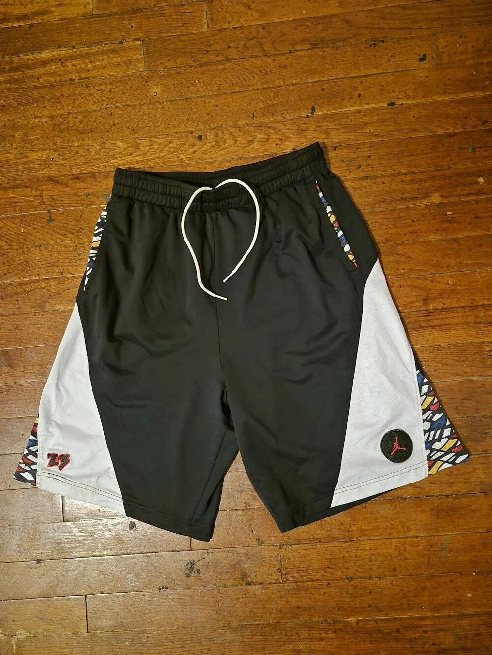 Jordan Black & White Men's Sz L Athletic Basketball Shorts with Multicolor Trim